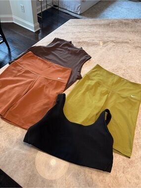 Nike women's workout lot - shorts x2, sports bra and top